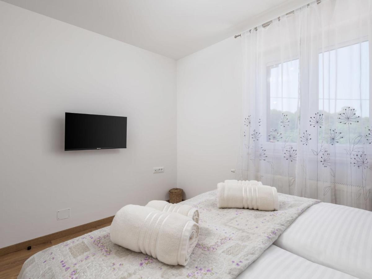Villa Matea - Mlk150 By Interhome Dobrinj Exterior foto
